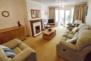 Sitting Room- click for photo gallery